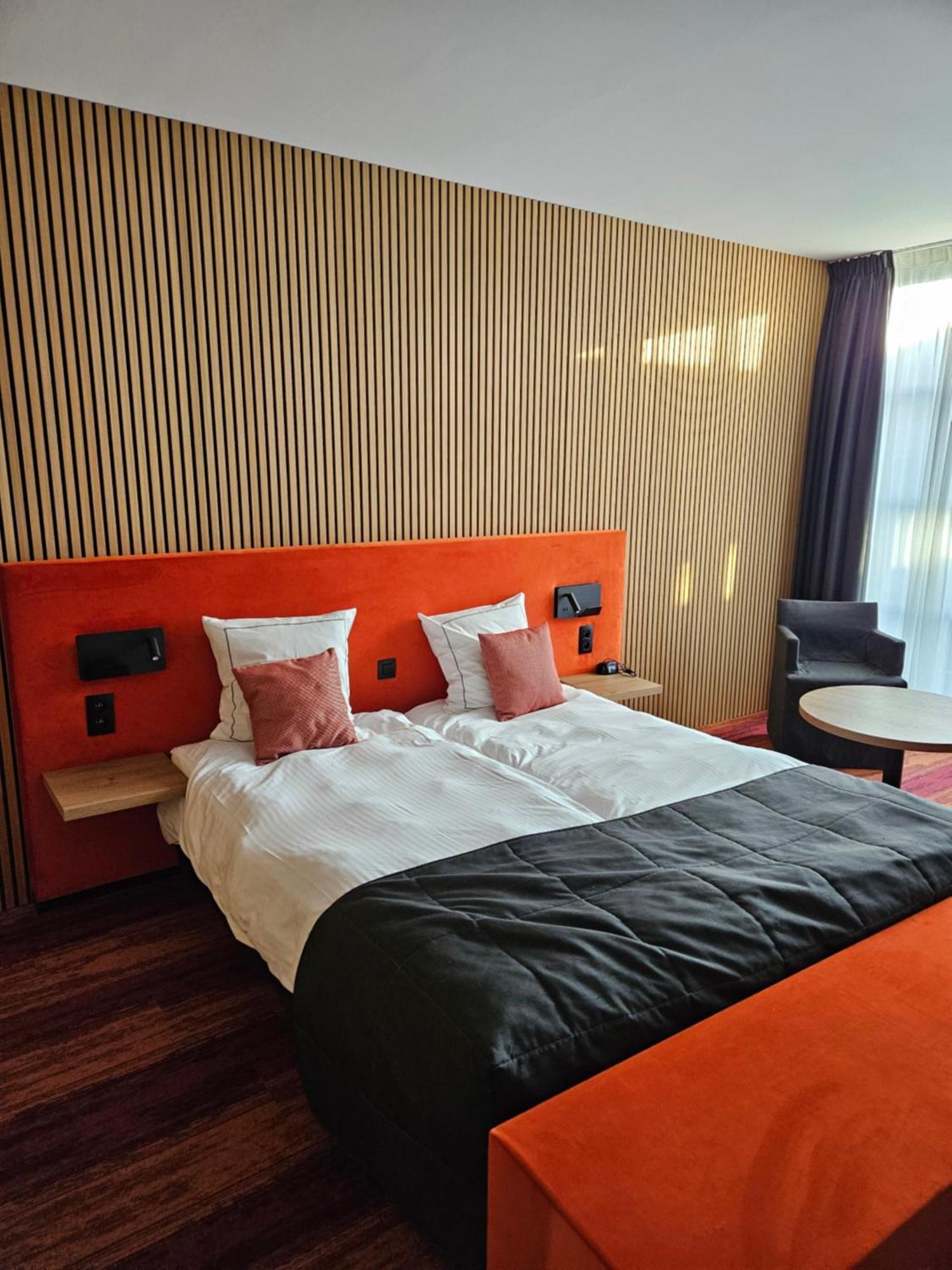 Hotel Boomgaard Lanaken Extérieur photo